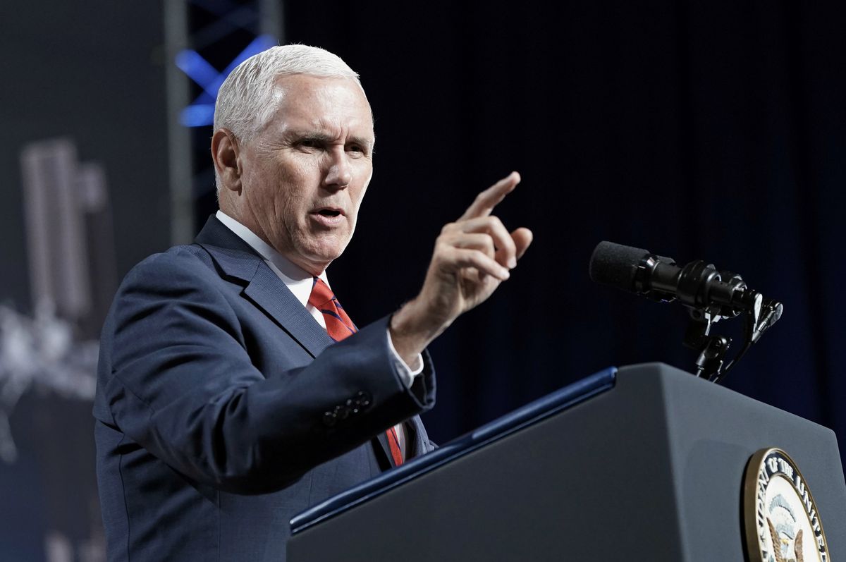 Pence Denies Claim That Cabinet Members Talked Of Invoking 25th