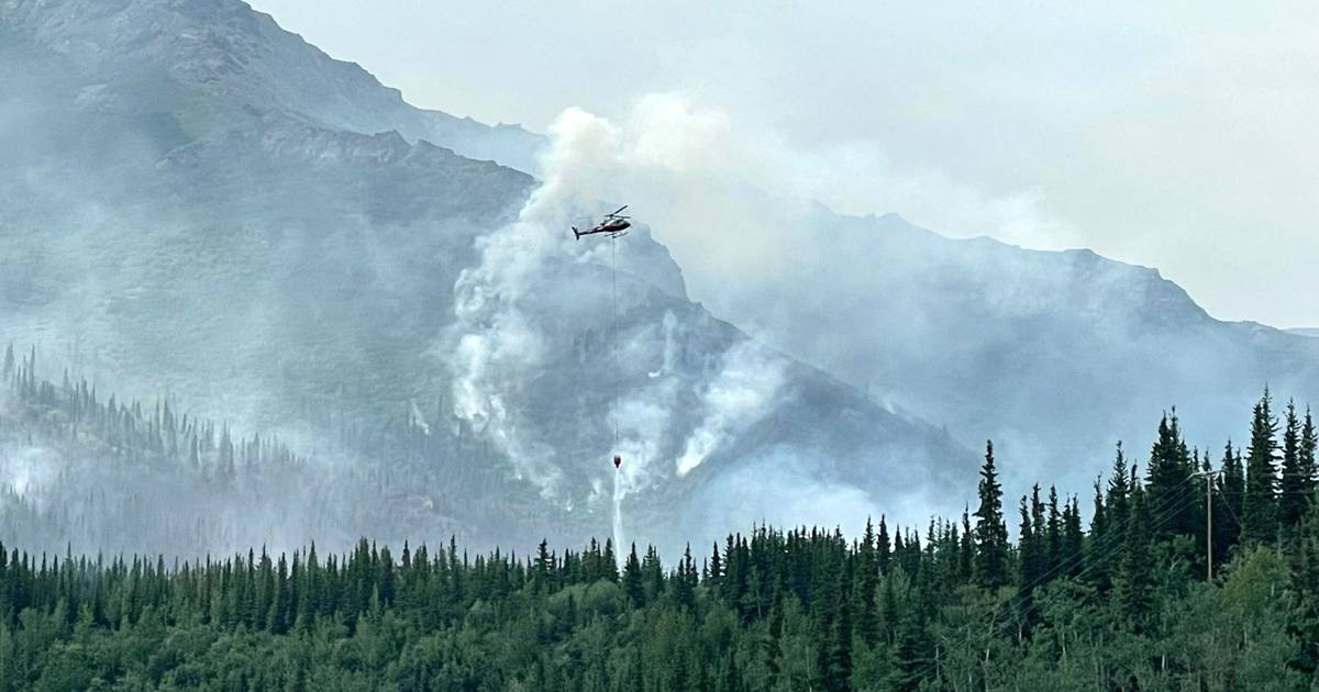 Wildfire closes Denali National Park for third day