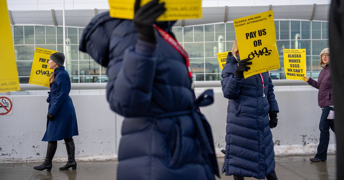 De stewardessen van Alaska Airlines wijzen een tijdelijke contractovereenkomst af