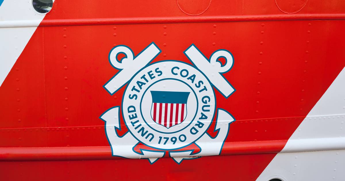 Search underway for 4 missing people in waters off Homer
