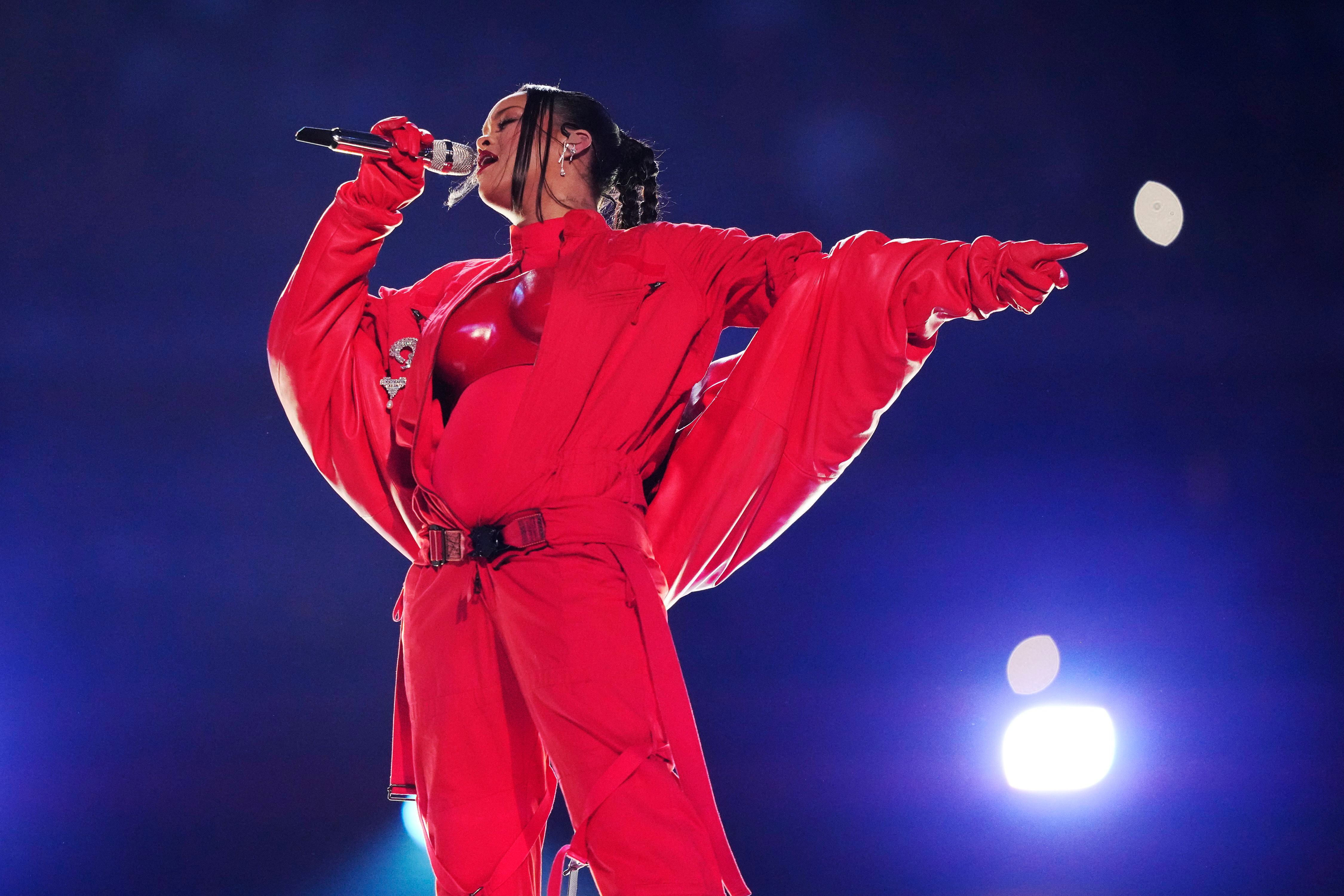 WATCH: Super Bowl halftime show pregnant Rihanna soars