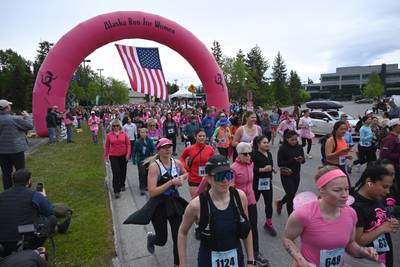 Thousands gather for 32nd Alaska Run for Women