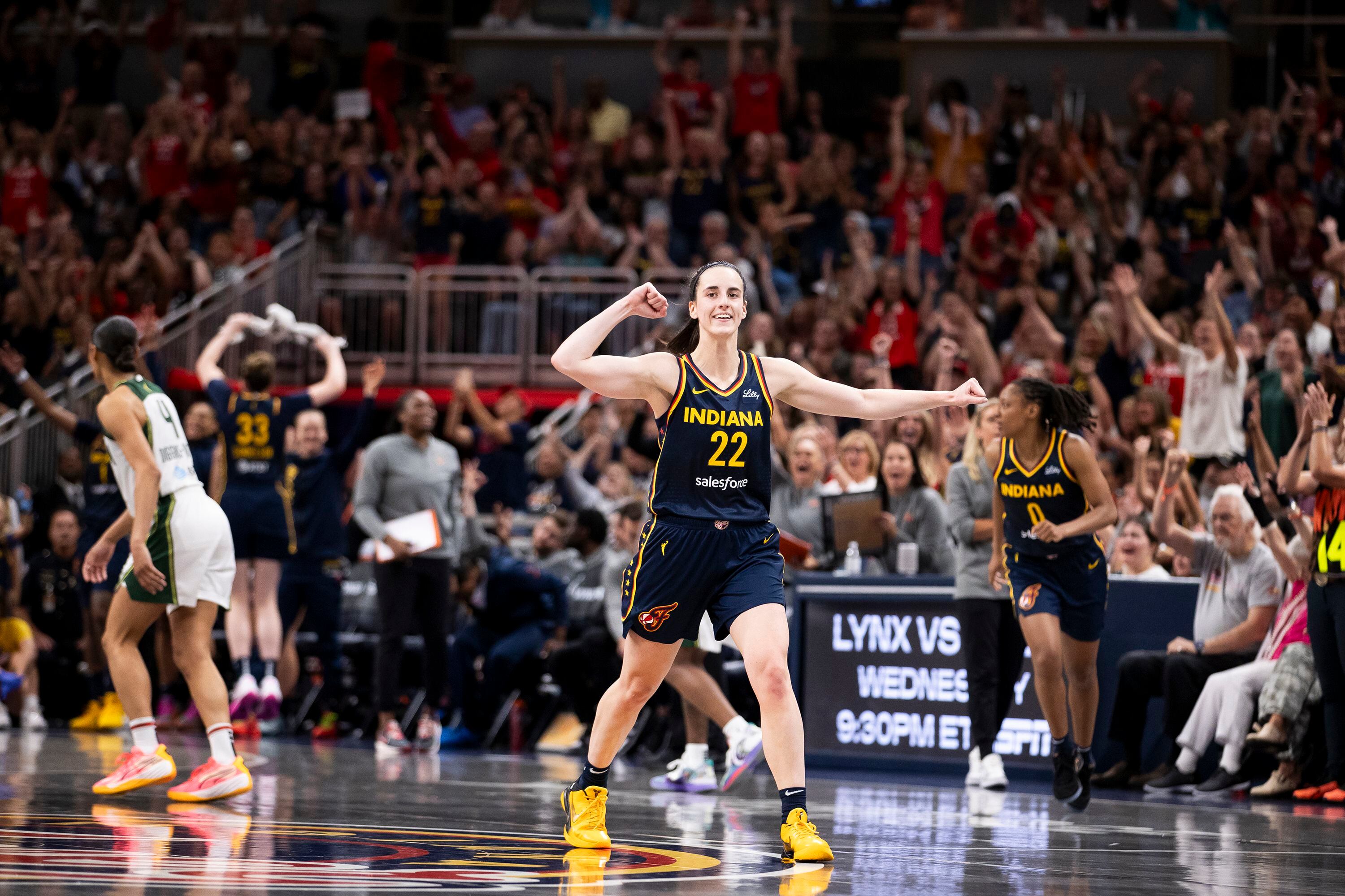 Caitlin Clark gets T for being 'disrespectful to the game.' She says WNBA  salaries are as well. - Anchorage Daily News