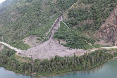 Klondike Highway closed by landslide 