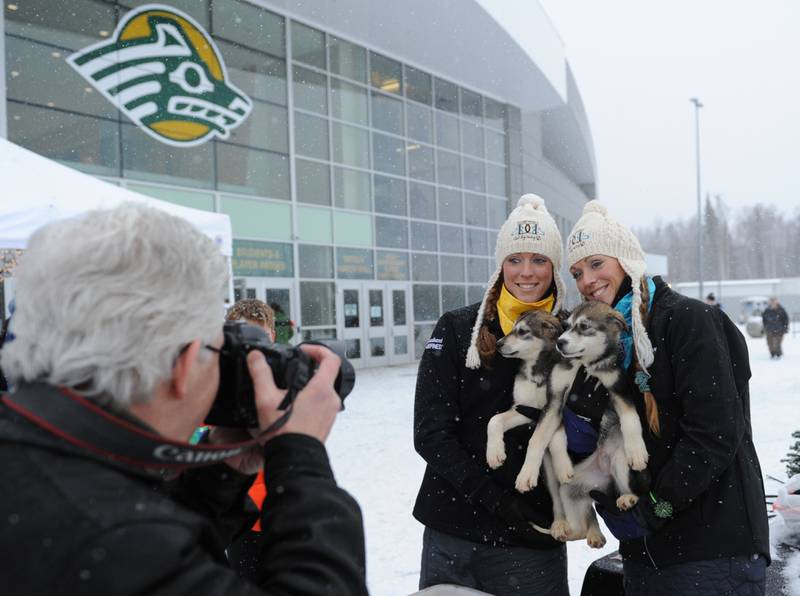 Photos UAA defeats Rice in Great Alaska Shootout