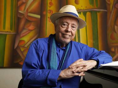 Sérgio Mendes, Brazilian band leader who helped popularize bossa nova, dies at 83