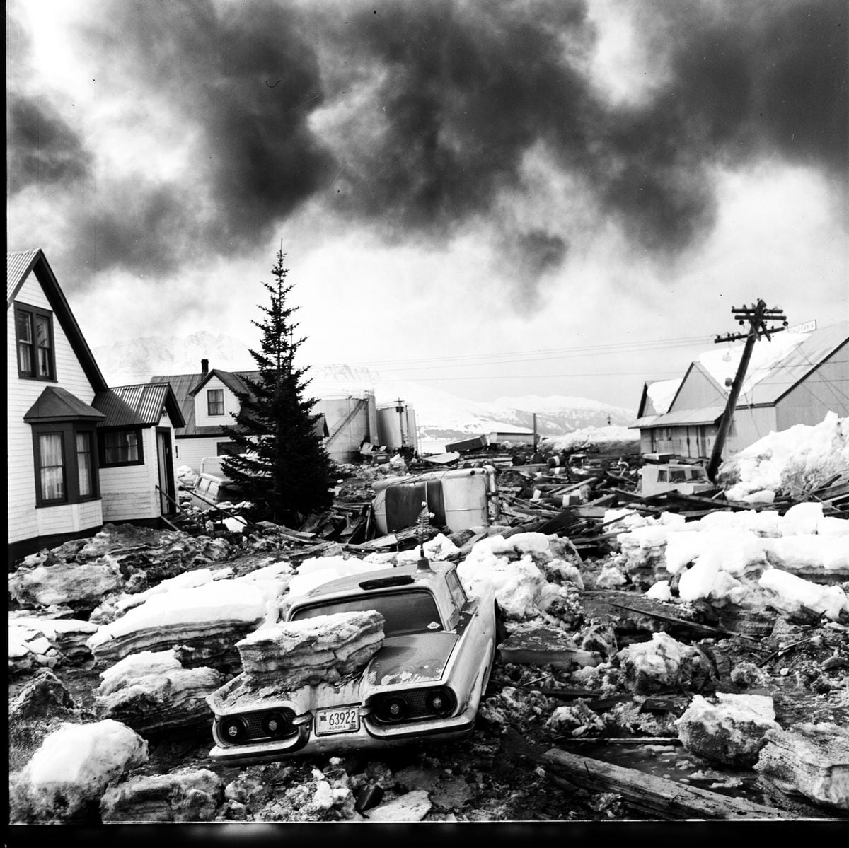 Valdez was devastated by the Great Alaska Earthquake in 1964. (Joe Rychetnik / Anchorage Times / ADN archive)
