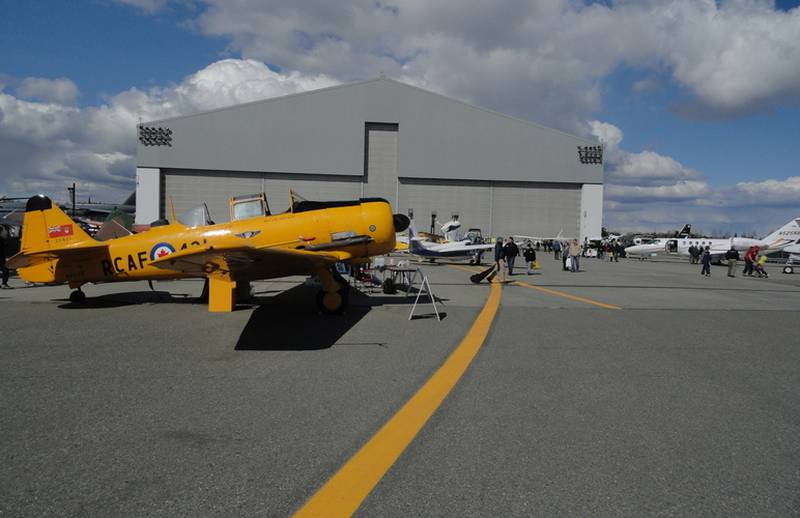 Photos Alaska Airmen's Trade Show a 'Disneyland for pilots