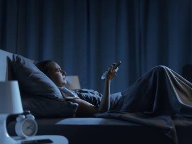 Is watching TV in bed at night bad for sleep?