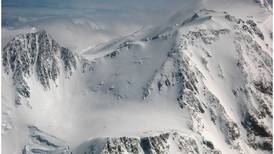 Weather strands 2 hypothermic, frostbitten climbers near Denali summit