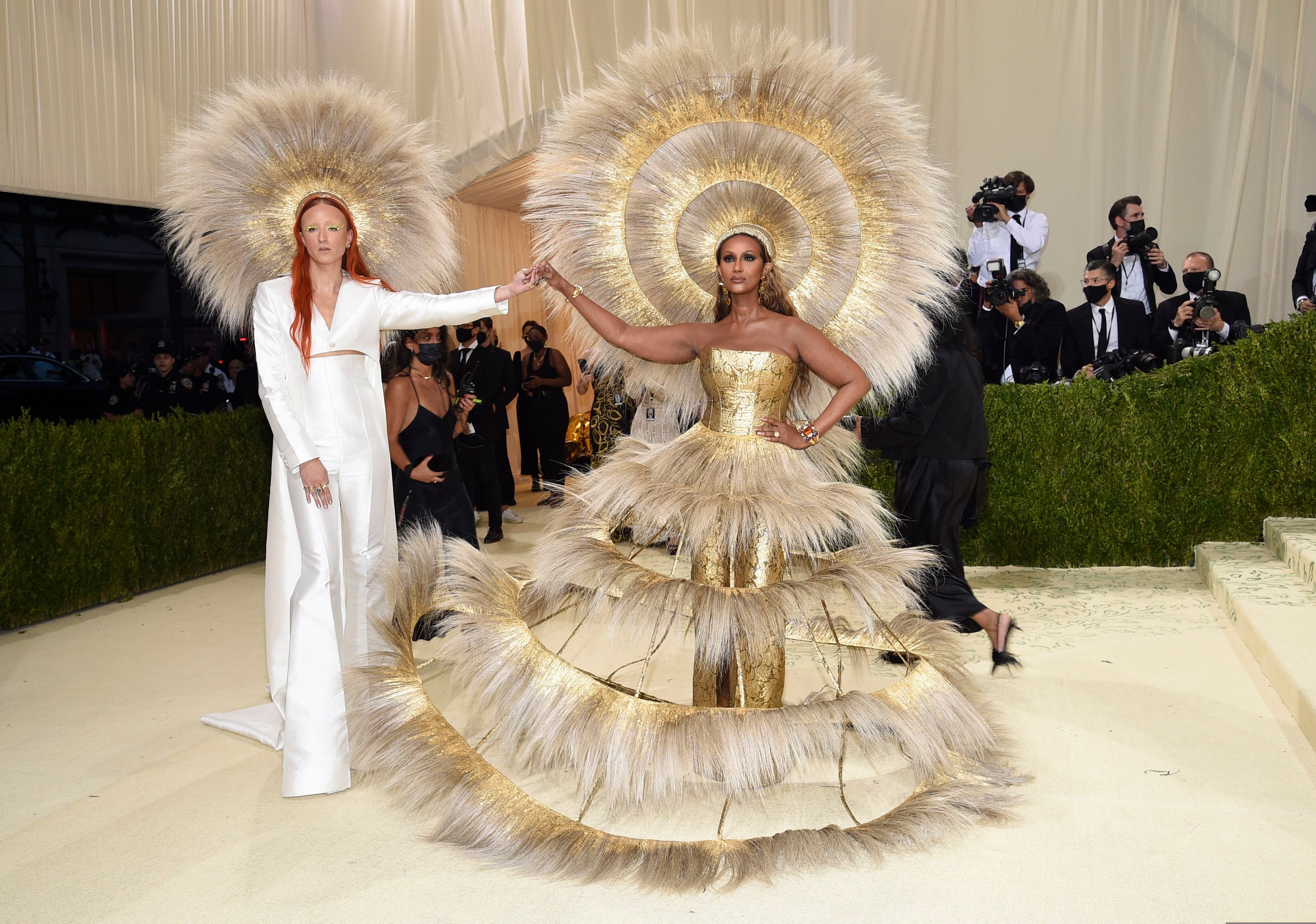 Met Gala 2021: See standout looks from Billie Eilish, Rihanna, Lil Nas X  and more - ABC News