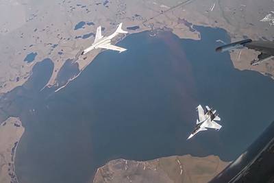 Chinese and Russian bombers patrolling off Alaska raise concerns about growing military cooperation 