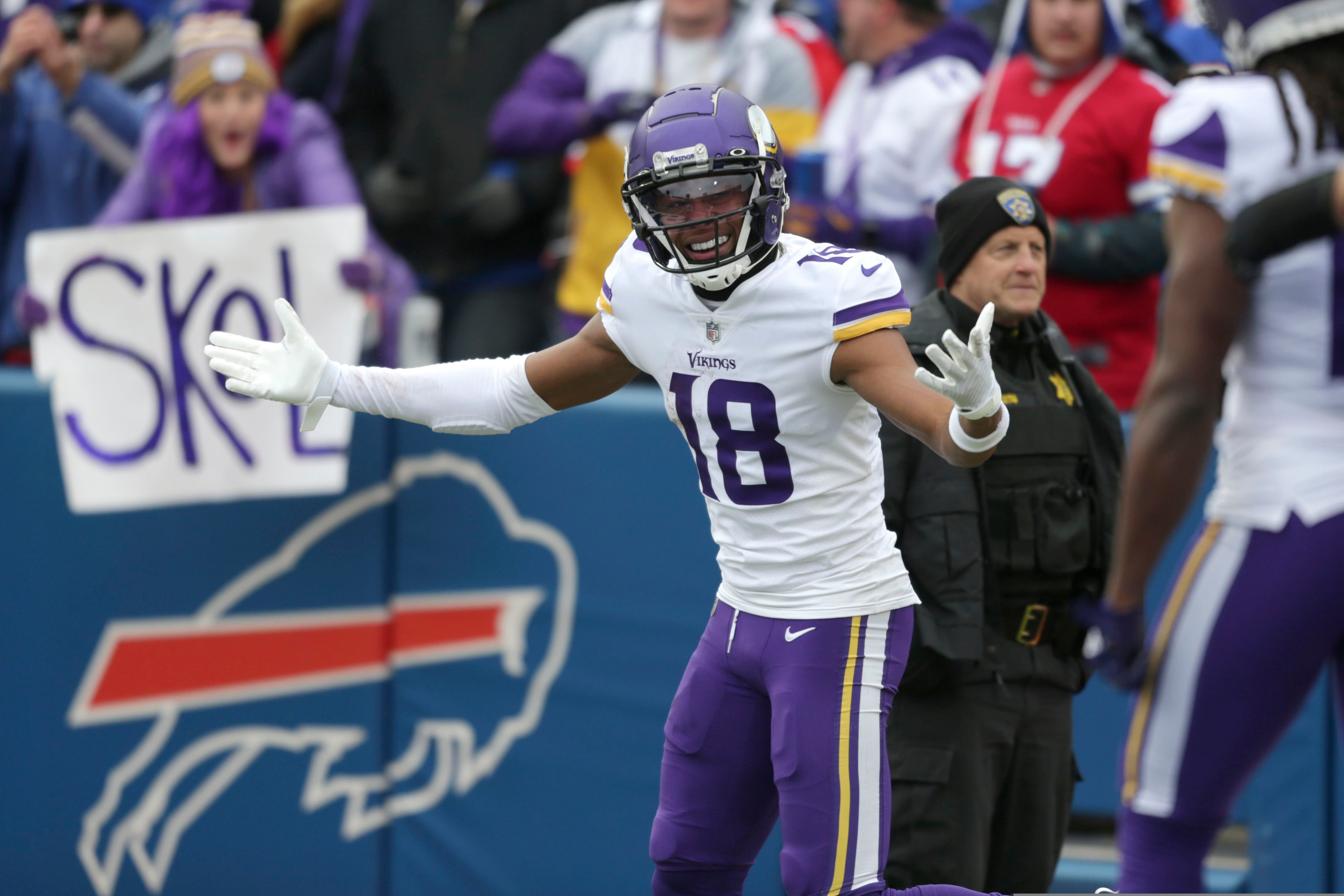 NFL Christmas Eve Roundup: Vikings pull off another thriller, Bills take  AFC East