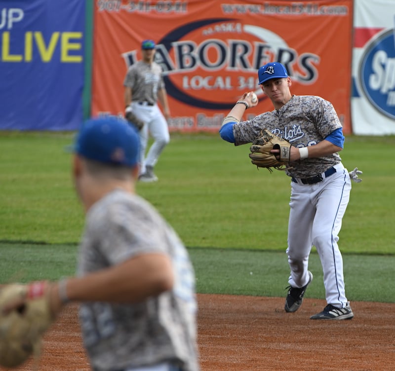 Anchorage Glacier Pilots second baseman Will Bermudez throws towards first base during a 3-0 shutout victory over the Mat-Su Miners at Mulcahy Stadium on Tuesday, July 18, 2023. (Bill Roth / ADN) 