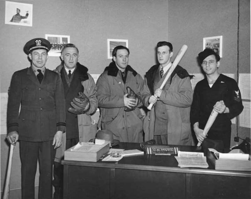 Stan Musial and Frankie Frisch visit the Aleutians on Dec. 26, 1943. (National Archives photo)