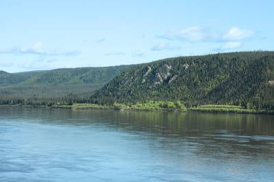 Boater missing for 5 days found alive on bank of Yukon River
